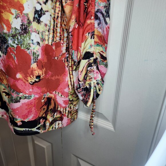 [M] Christopher & Banks Art Design Women's Top Size Medium Adjustable Sleeves - Picture 3 of 10
